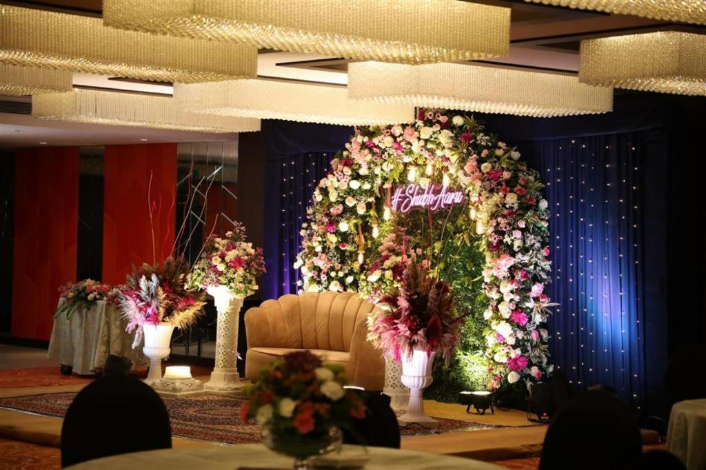 Park Inn By Radisson Gurgaon Bilaspur Manesar Eksteriør billede